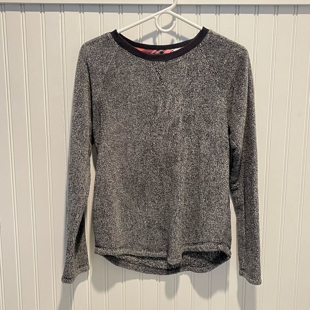 Cozy‎ Lounge Wear Top -Size Medium